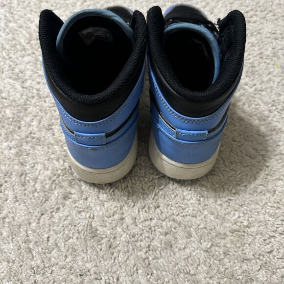 Nike Air Jordan 1 Mid University Blue Black DQ8423-401 Gradeschool Size 5Y 6.5W - Picture 6 of 8
